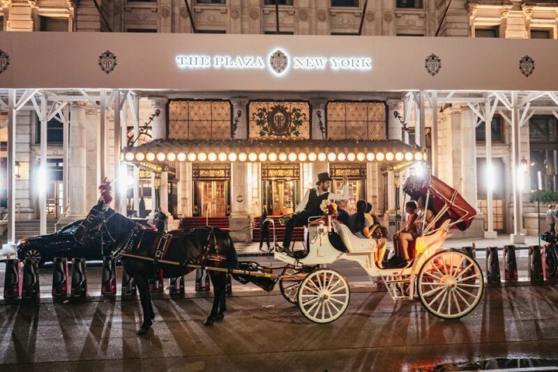 Central Park, Rockefeller & Times Carriage Ride (4 Adults) - An In-Depth Look at the Experience