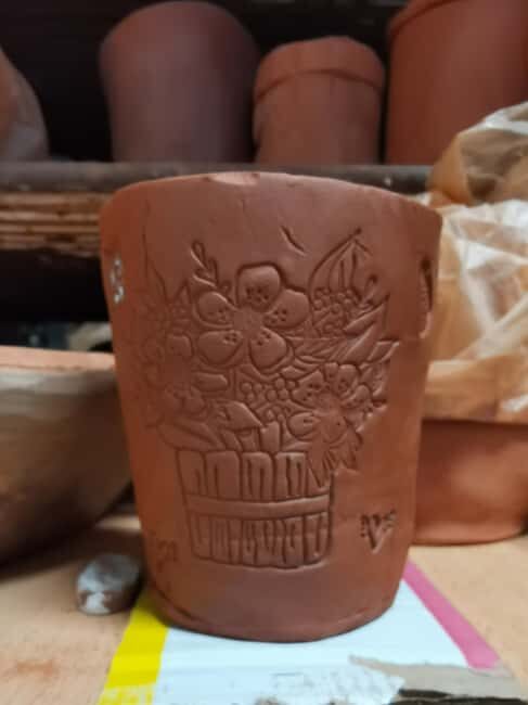 Ceramic workshop visit and pottery class - Who Should Consider This Experience?