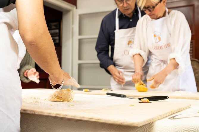 Cesarine: Small group Pasta and Tiramisu class in Catania - Introduction