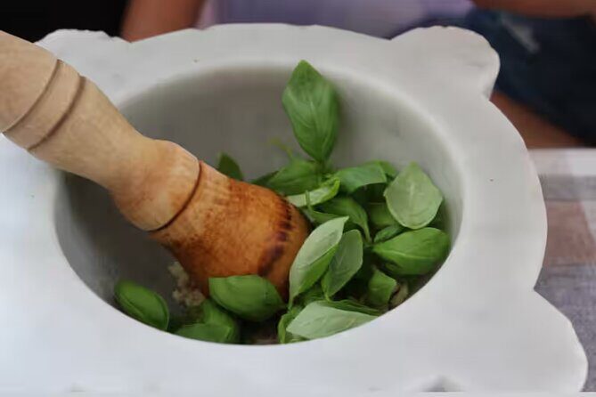 Cesarine: Trofie, Pesto,Tiramisu Class by the Sea in Cinque Terre - FAQ