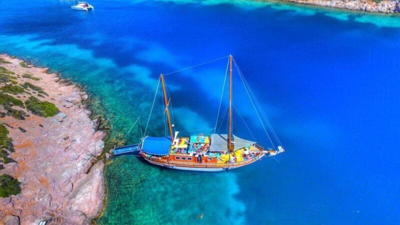 Cesme: Small Group Boat Tour with Open Buffet Lunch - Who Is This Tour Best Suited For?
