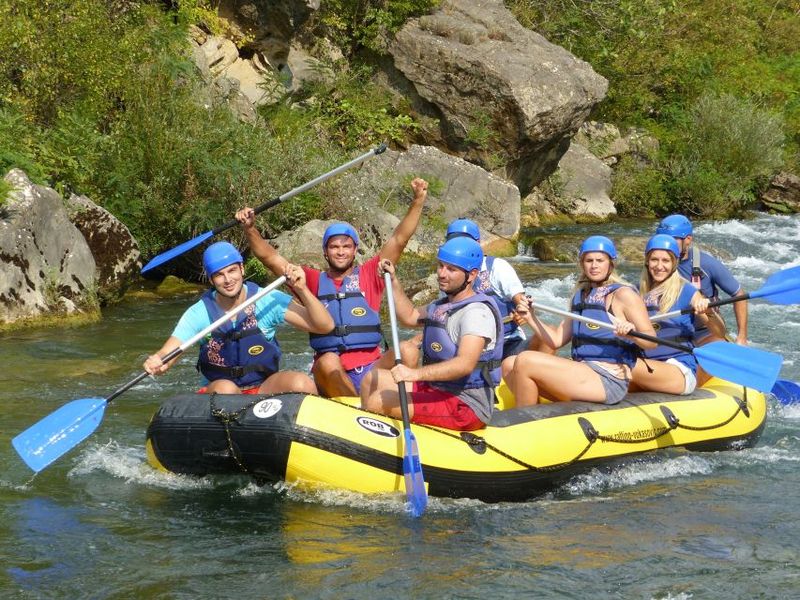 Cetina River: Rafting and Cliff Jumping Tour - Cliff jumping up to 5 meters: the thrill, the rules, and who should skip it