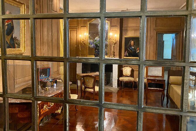 Chambord, Chenonceau, Da Vinci Castle Small group Trip from Paris - FAQs