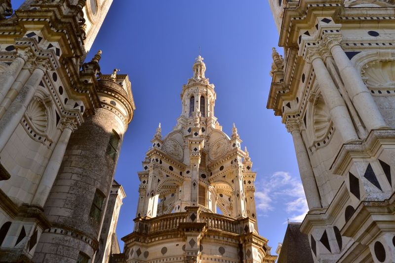 Chambord: Entry Ticket to the Castle - The double-helix staircase: the moment most people remember