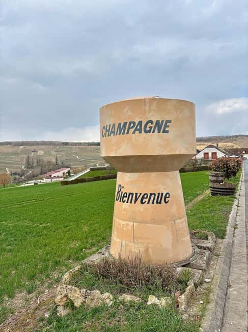 Champagne Day Tour Tours, tastings, and lunch included - Key Points