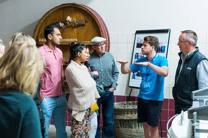 Champagne Day Trip with 6 Tastings, Reims and Winery from Paris - Stop 6: Épernay and Lunch