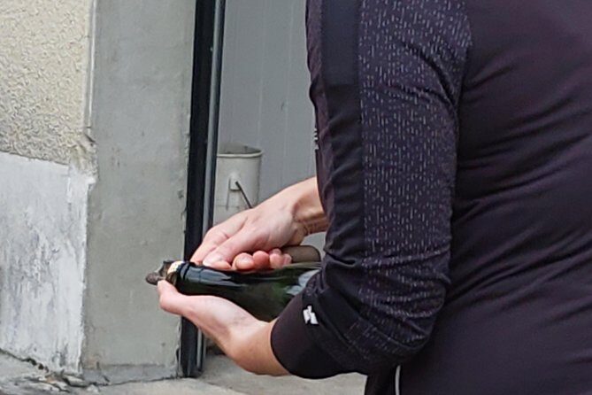 Champagne Lamiable: Make your own Champage bottle ! - What to Expect from the Tour