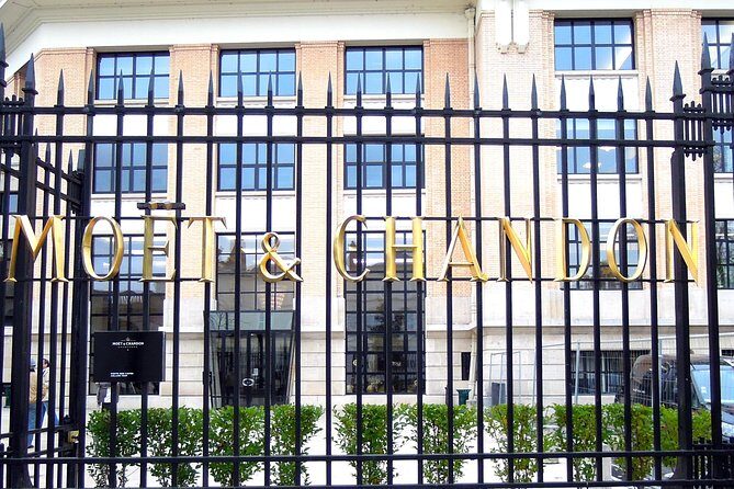 Champagne & Loire Valley Small Group Double Wine Day Tours - Exploring France’s Iconic Wine Regions: A Review of the Champagne & Loire Valley Small Group Double Wine Day Tours