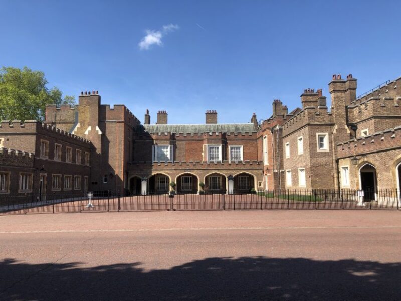 Changing of the Guard and Buckingham Palace Entry Ticket - The Itinerary: What to Expect on This Royal Tour