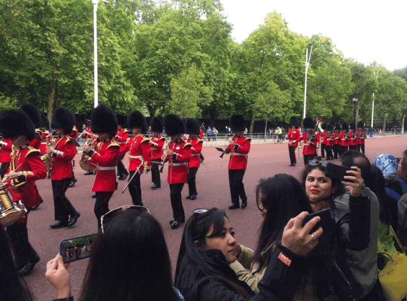 Changing of the Guard at Buckingham Palace - FAQ