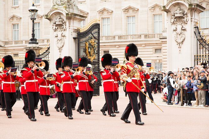 Changing of the Guard Guided Tour at Buckingham Palace - Who Should Consider This Tour?