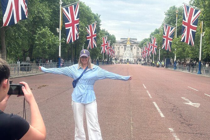 Changing Of The Guard Private Black Cab Tour with Hotel Pick Up - The Experience: What Travelers Are Saying