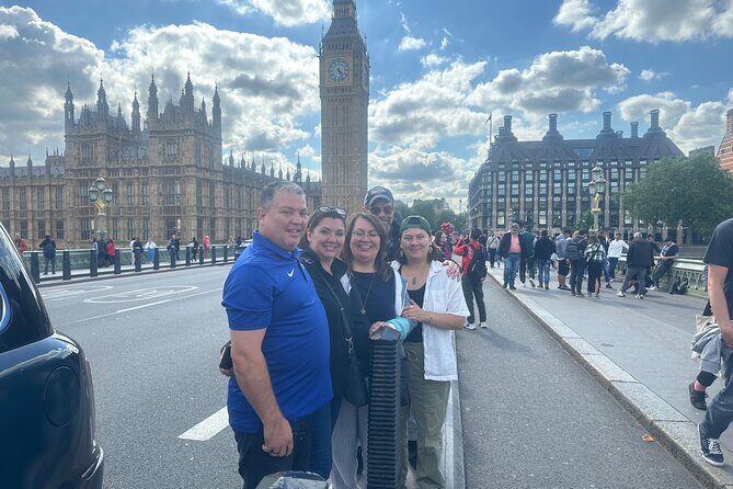 Changing Of The Guard Private Black Cab Tour with Hotel Pick Up - FAQs