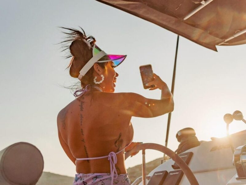 Chania: Afternoon Catamaran trip - Dinner, Drinks & Sunset - FAQs