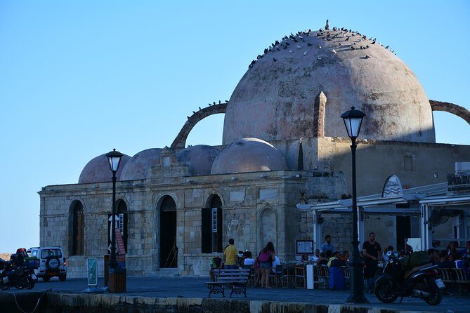 Chania City & Lake Kournas Tour - FAQs