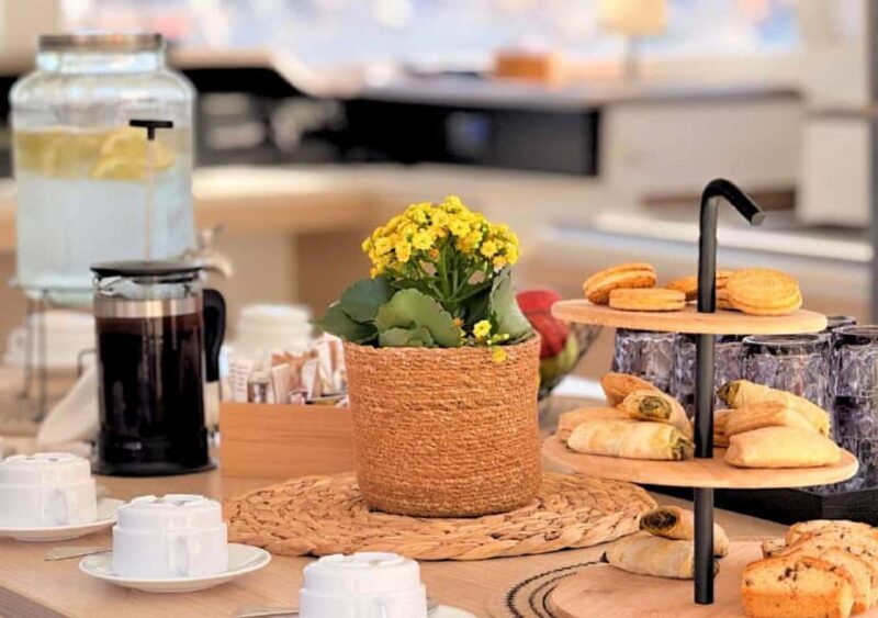 Chania Old Port: All-inclusive Catamaran Trip Agioi Theodori - The Itinerary in Detail