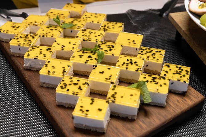 Charles Darwin Dinner Cruise - Who Is This Tour Best For?