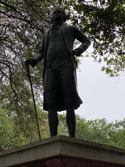 Charleston: Beauty & Tragedy Historic Walking Tour - Key Points