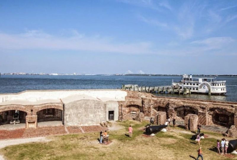 Charleston: Fort Sumter Entry Ticket with Roundtrip Ferry - Beer and Wine on the Return: A Simple Comfort