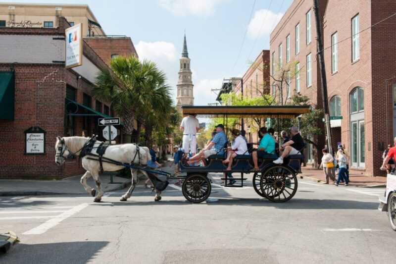 Charleston: Haunted Horse-Drawn Carriage Evening Tour - What to Expect from the Haunted Carriage Tour
