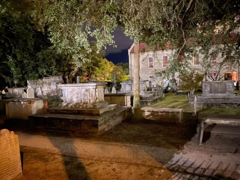 Charleston: Real Hauntings of Charleston Guided Tour - Exploring the Haunted Side of Charleston