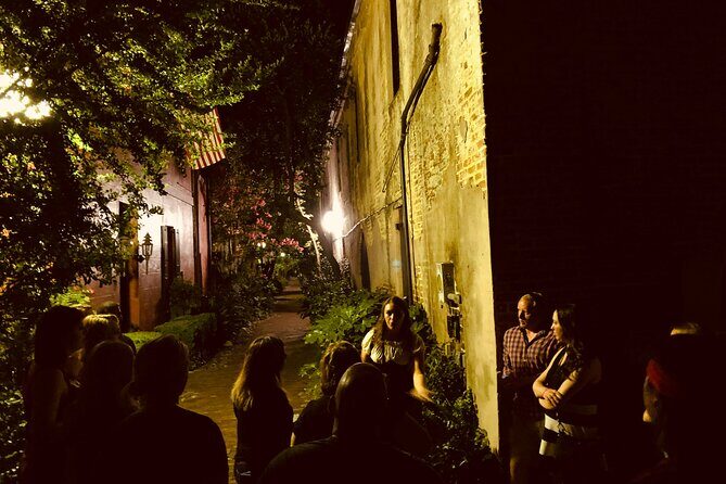 Charleston Spooktacular All-Ages Ghost Walking Tour - The Experience and Atmosphere