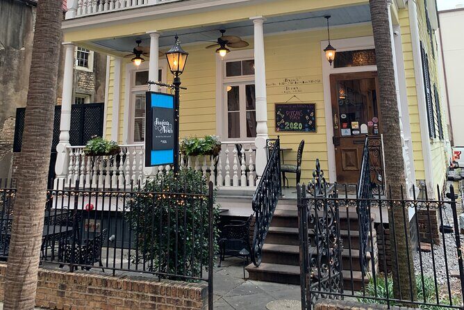 Charleston's Haunted Ghost Tour - Solo Smart Phone Guided Tour - Who Should Consider This Tour?
