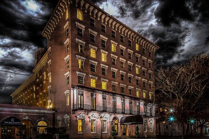 Charlestons Spirits & Spirits Haunted Pub Crawl - What Is the Charleston Spirits & Spirits Haunted Pub Crawl?