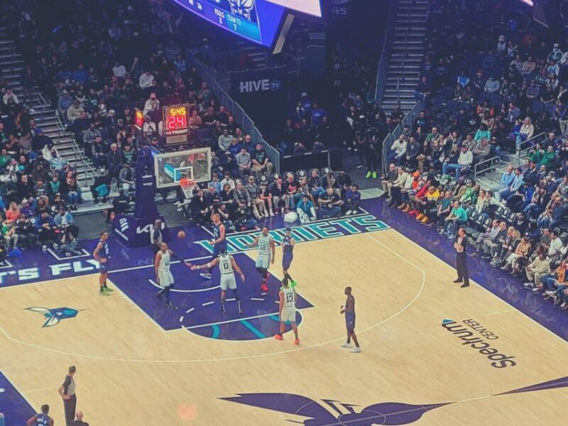 Charlotte: Charlotte Hornets Basketball Game Ticket - Seating and Viewpoints