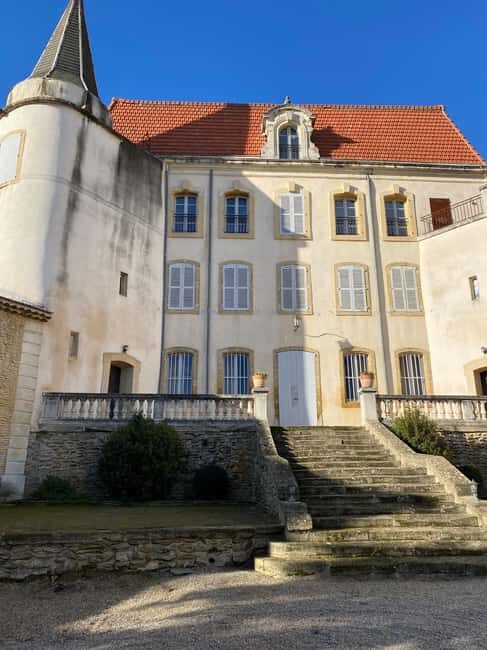 Châteauneuf-du-Pape: Full-day wine tour with sommelier - Discover the Charm of the Châteauneuf-du-Pape Wine Tour