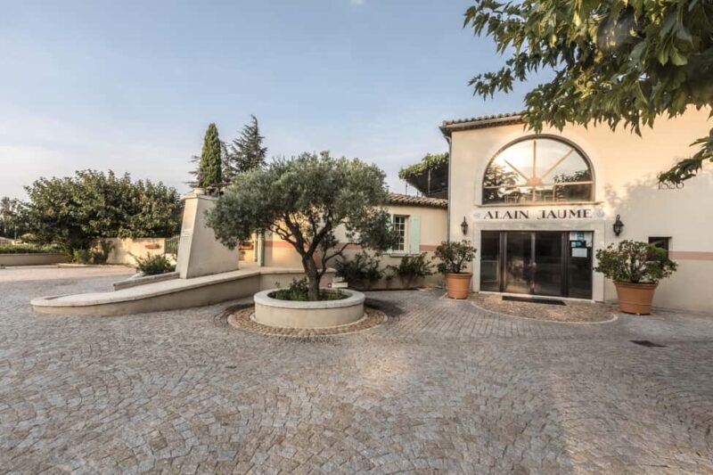 Châteauneuf du Pape: Visit the Alain Jaume vineyards and enjoy a gourmet meal - Key Points