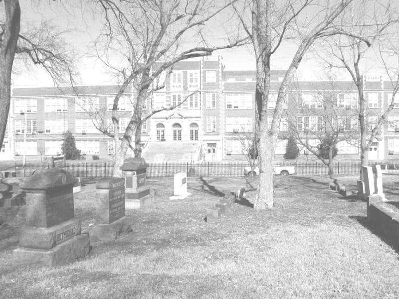 Chattanooga: 18+ Only Cemetery Ghost Hunt With EMF Detector - Who Should Consider This Tour?