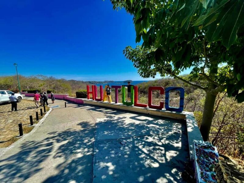 Check out the viewpoints and snorkel at Playa La Entrega - Practical Details and Tips