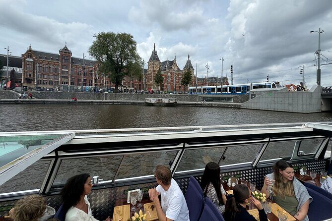 Cheese and Wine Canal Cruise through Historic Amsterdam - Who Should Consider This Tour?