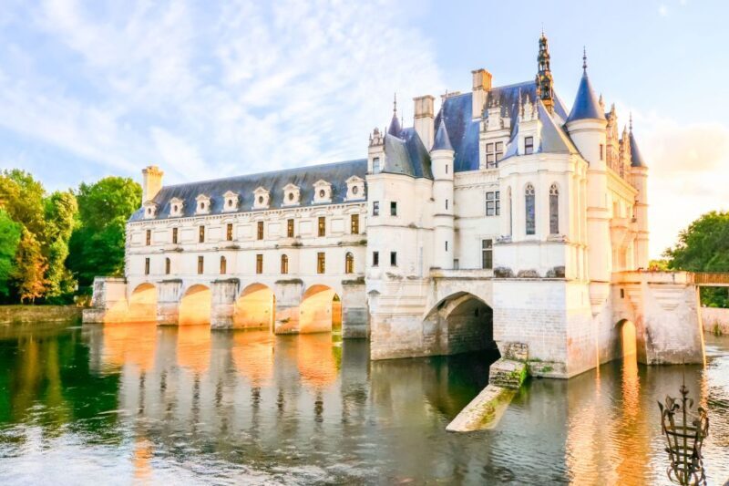 Chenonceau Castle: Private Guided Tour with Entry Ticket - A Closer Look at the Tour