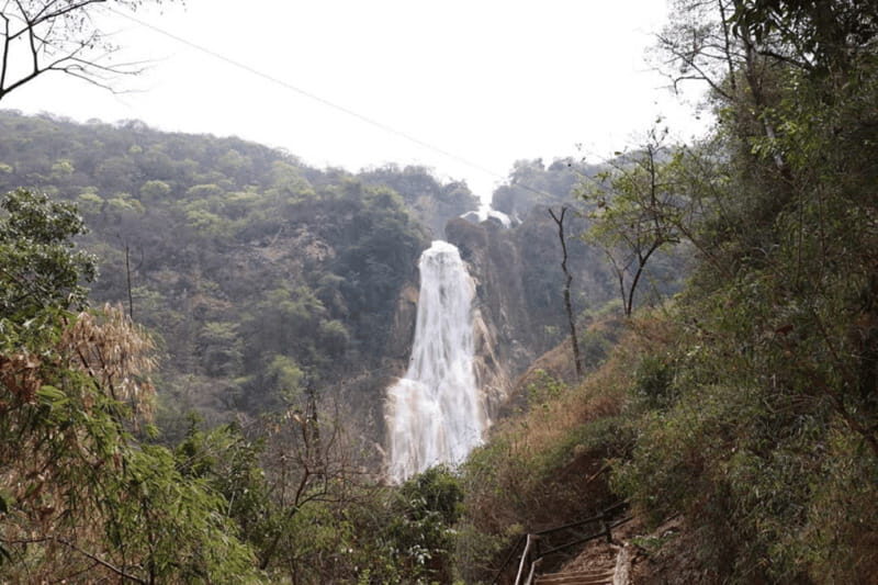 Chiapas: El Chiflón Waterfalls and Montebello Lakes Tour - Early Morning Pickup & Scenic Drive