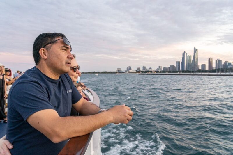Chicago: 1.5-Hour Scenic Sunset Lake Cruise - What Could Be Better?