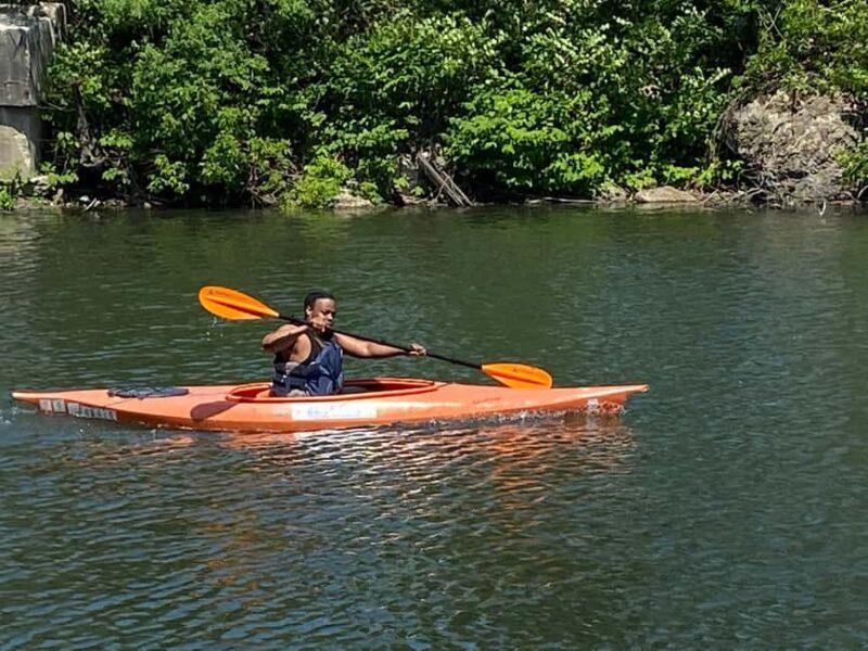 Chicago: 2-Hour Kayak Rental from Bridgeport - A Deep Dive into the Experience