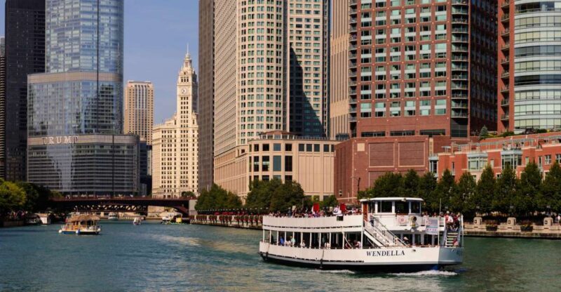 Chicago: 45-Minute Family-Friendly Architecture River Cruise - Food, Drinks, and Additional Comforts