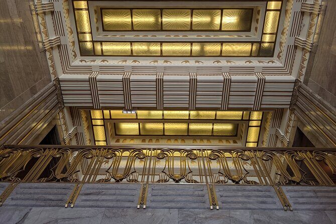 Chicago Architecture Walking Tour: Incredible Art Deco Interiors - An Honest Look at the Experience