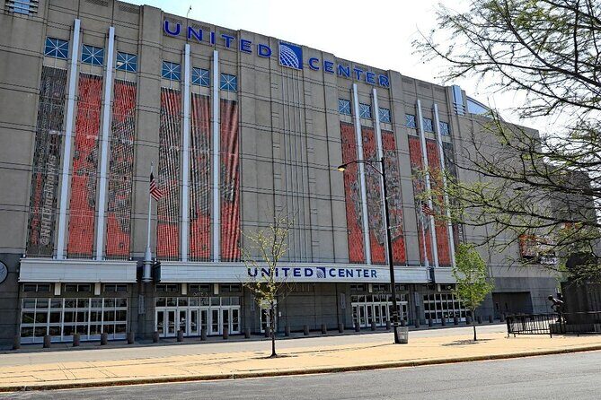 Chicago Bulls Basketball Game Ticket at United Center - Key Points