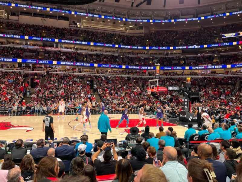 Chicago: Chicago Bulls Basketball Game Ticket - The Practical Side: Booking and Pricing