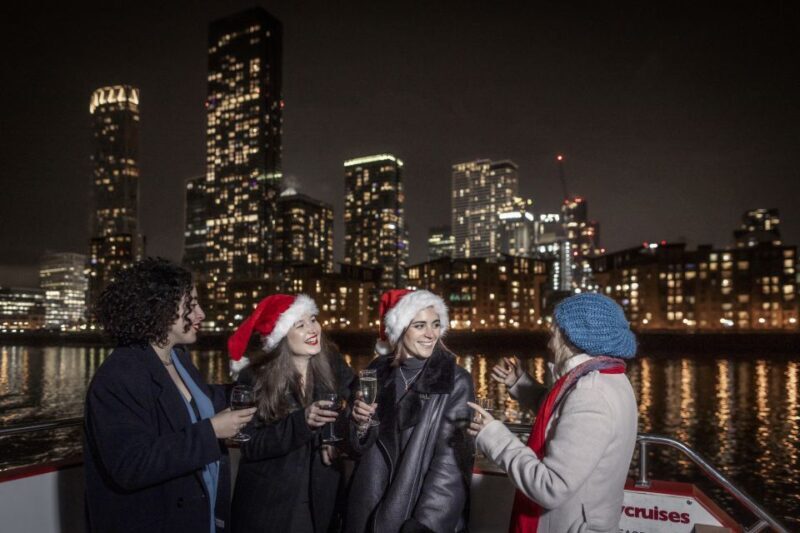 Chicago: Christmas Eve Lake Michigan Gourmet Dinner Cruise - Practical Tips