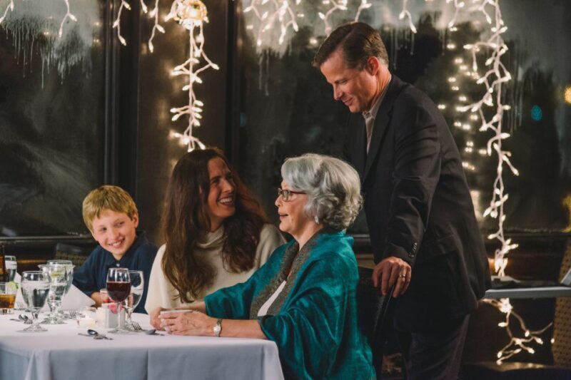 Chicago: Christmas Eve Lake Michigan Gourmet Dinner Cruise - FAQ