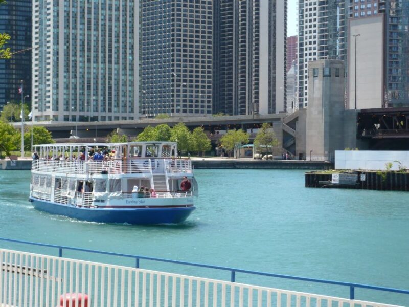 Chicago: City Minibus Tour with Optional Architecture Cruise - Key Points