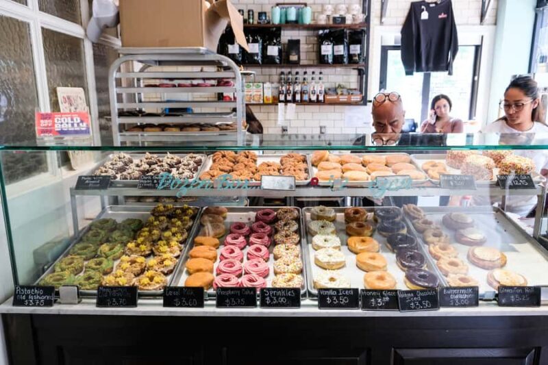 Chicago: Downtown Donut Tour with Tastings - What’s Included in the Tour