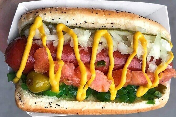 Chicago Family Food and Bike Tour with Top Attractions - Food Stops and Tastings