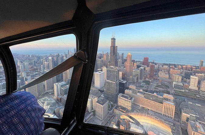 Chicago Helicopter 25-Mile Tour for up to Three Passengers - FAQ