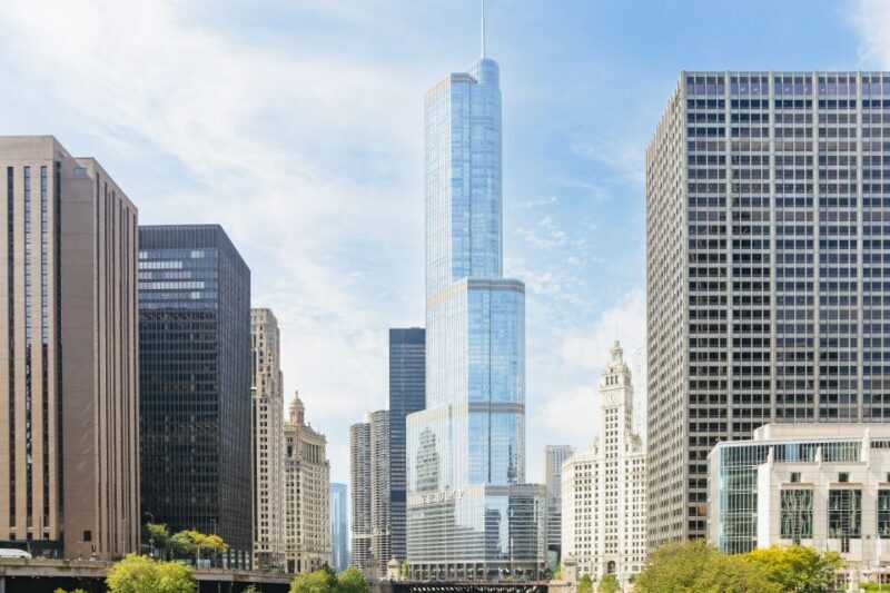 Chicago: Hop-on Hop-off Sightseeing Tour by Open-top Bus - The Experience on the Bus