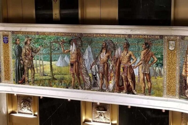 Chicago: Loop Neighborhood Guided Walking Tour - Key Points